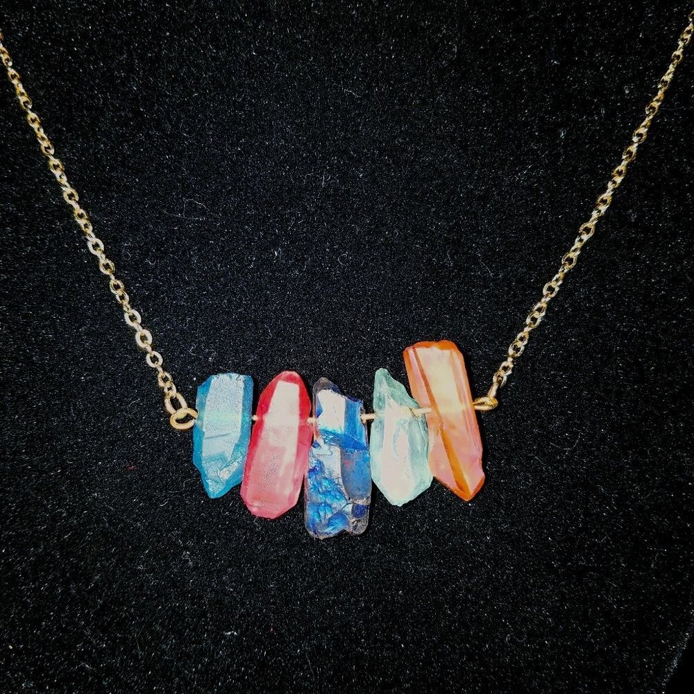 Raw Quartz Points Necklace on Gold